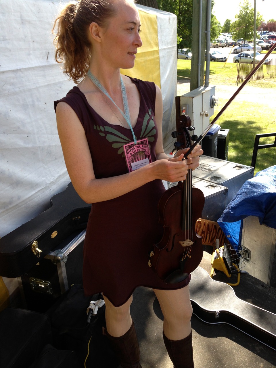 Violinist Laurel Thomsen backstage at a folk festival